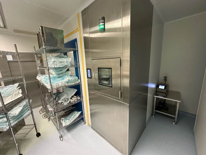 Plates, Trolleys, Airlock for Bio-Decontamination